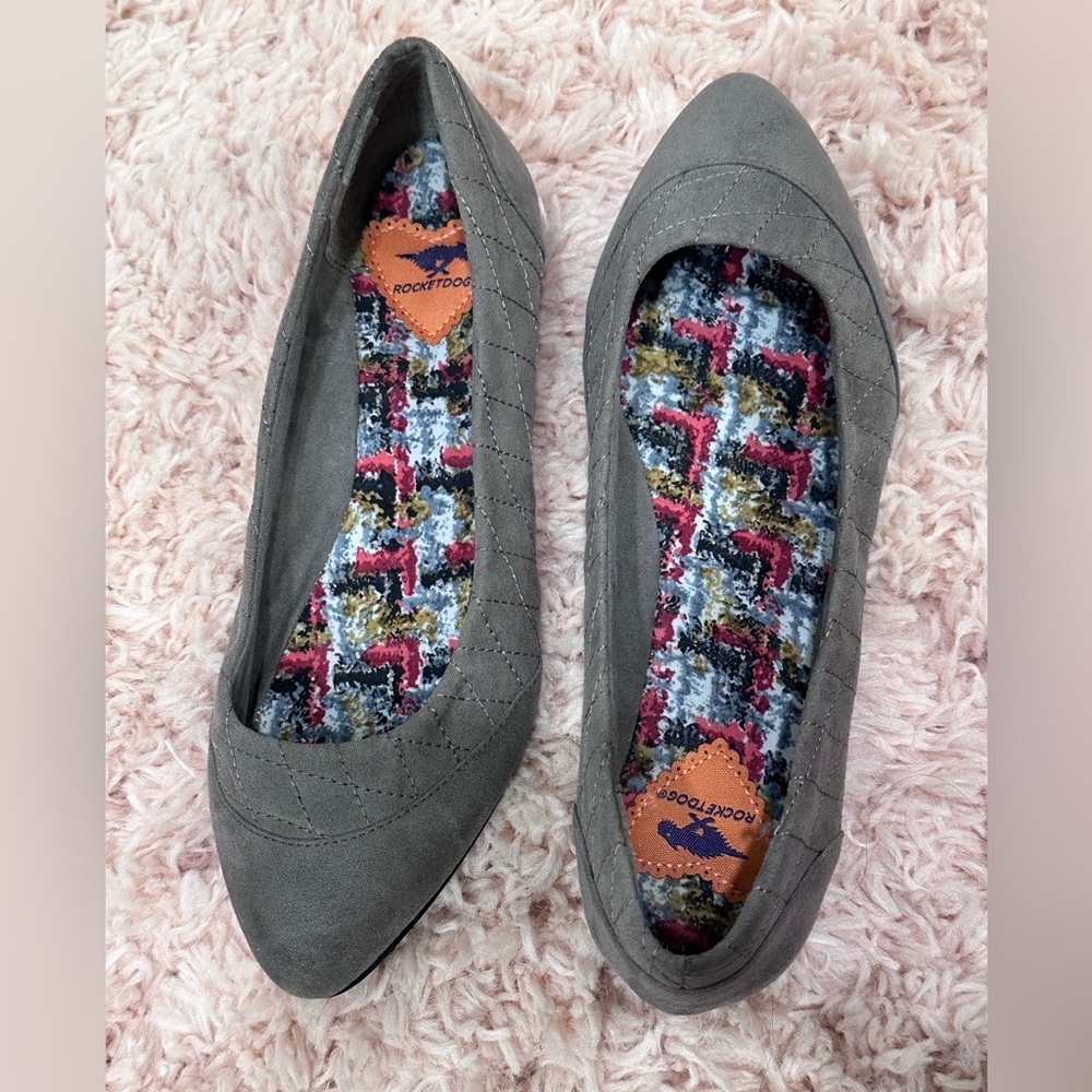 Rocket Dog pointed toe grey flats women’s size 6.5